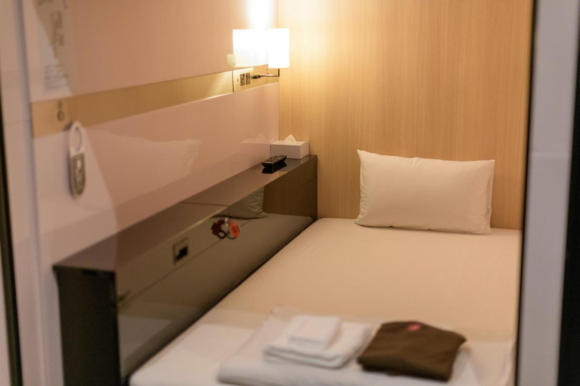 Capsule hotel Firstcabin Nijojo Kyoto